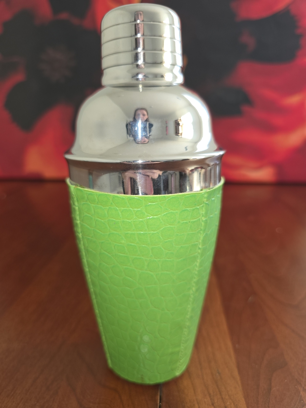 Green 🍀 Faux-Leather Cocktail 👀 Shaker with Stainless Steel Top, Like New!